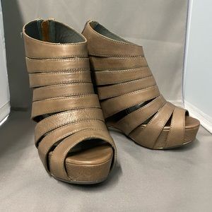 Ash Platform Lotus Size 9 Tan Leather